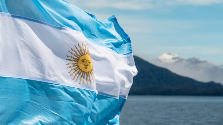 Argentine Lawmaker Presents Bill Enabling Workers to Receive Salary in Cryptocurrency